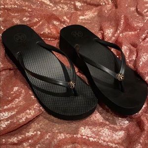 Never Worn Tory Burch Platform Flip Flops